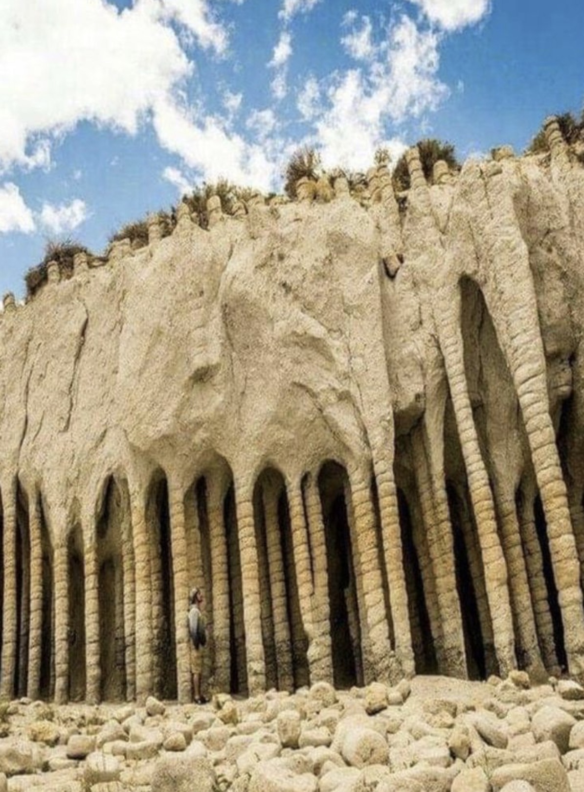 crowley lake columns